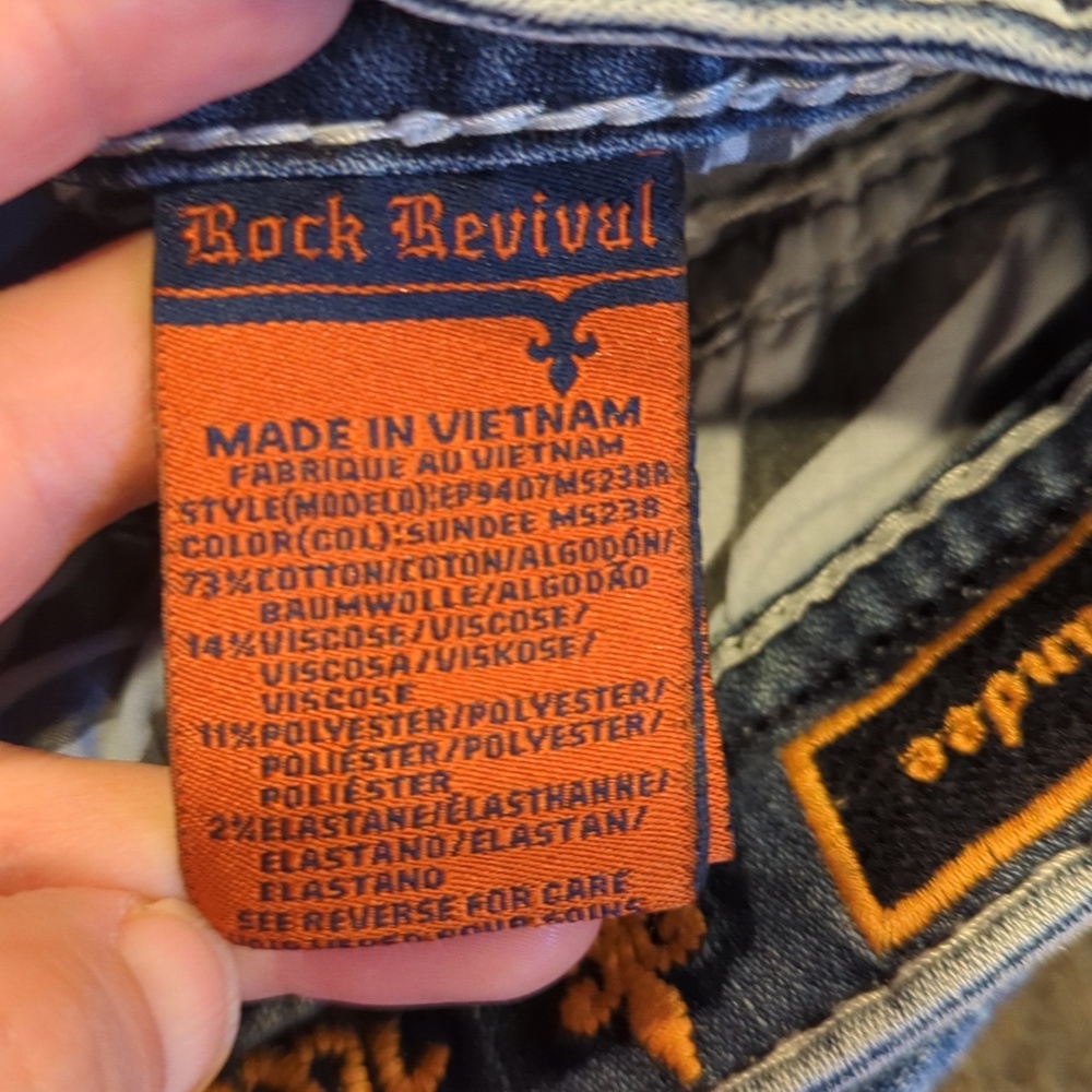 Rock Revival Sundee Jeans - Picture 15 of 15